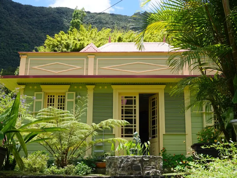 spécificités portes sur mesure réunion