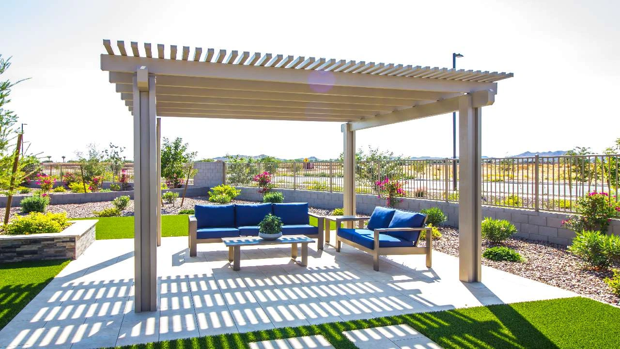Les 4 idées pour créer un espace lounge grâce à du mobilier extérieur