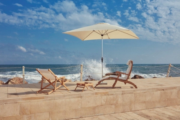 mobilier pour détente et bronzage