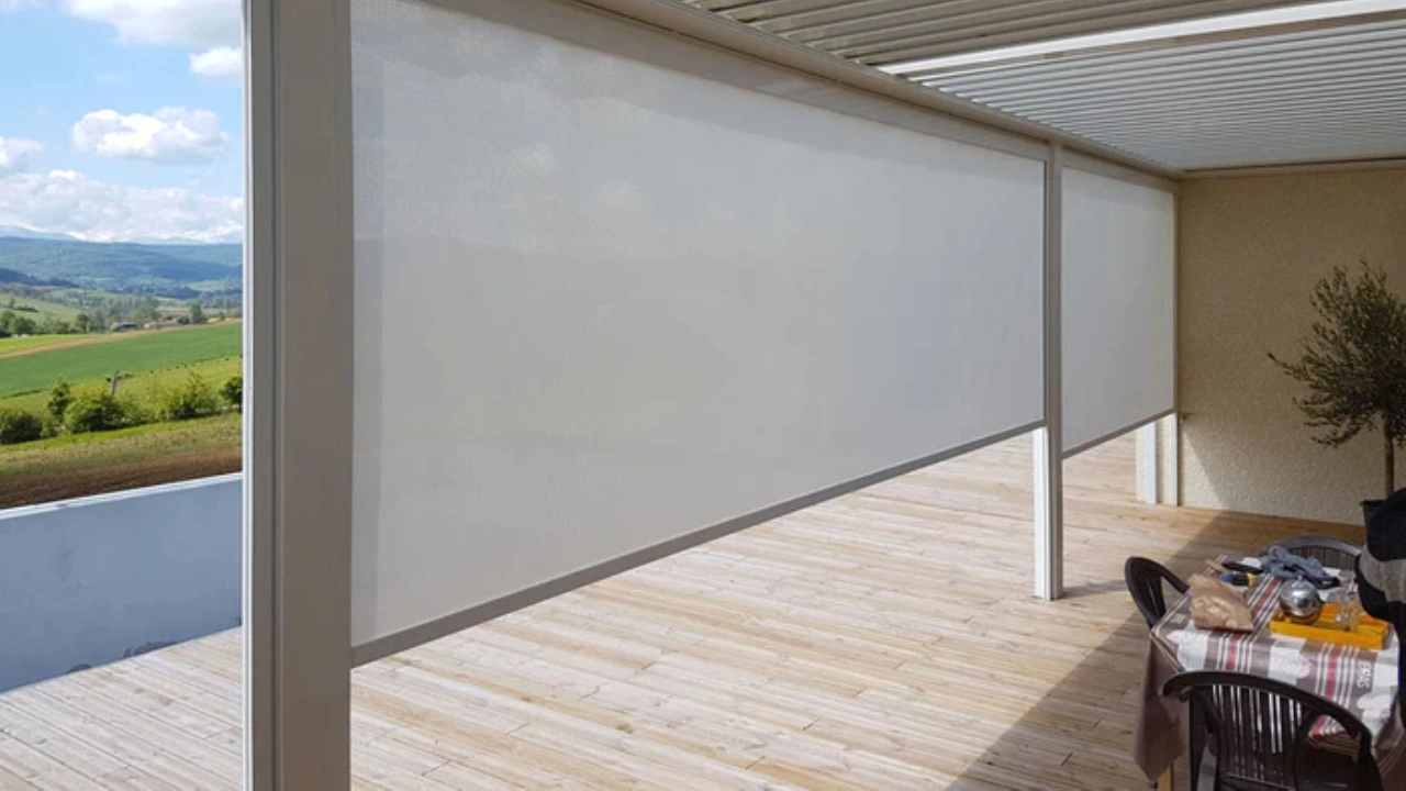 Quel rideau choisir pour habiller ma pergola ?