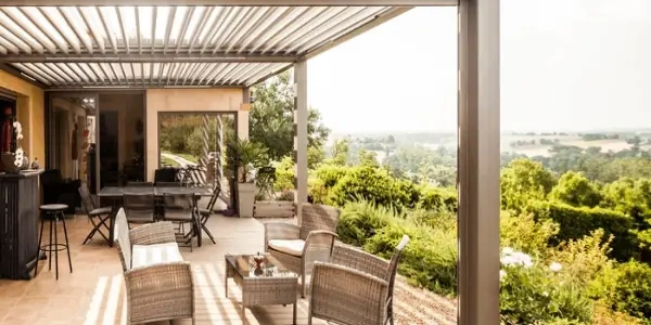 salon-terrasse-pergola