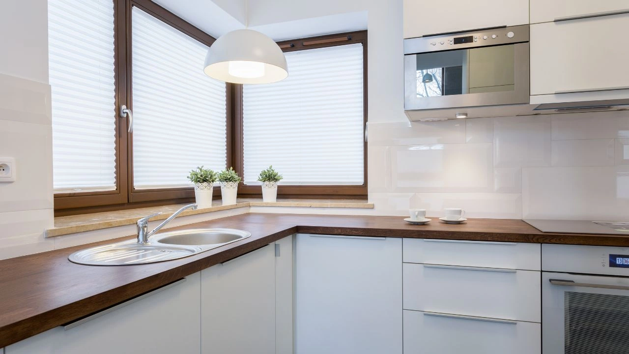 Le store motorisé intérieur : 5 raisons de l’adopter