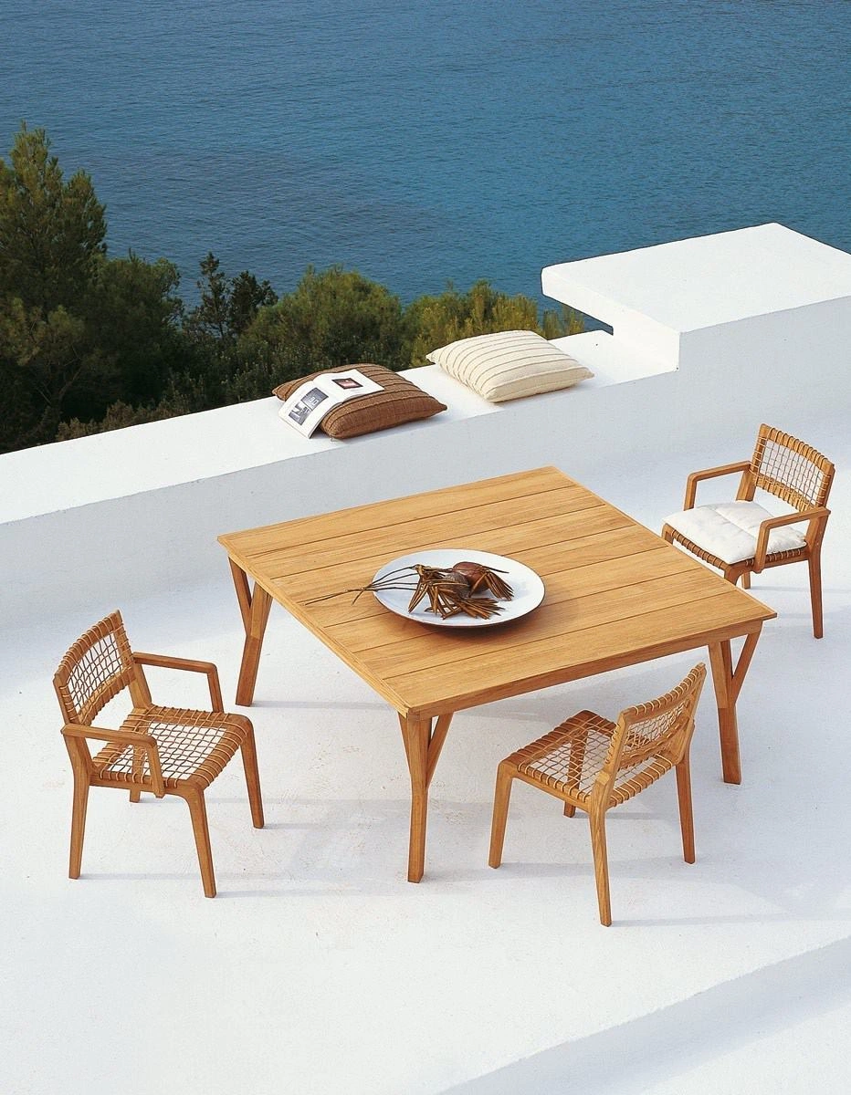 Table conviviale UNOPIU’