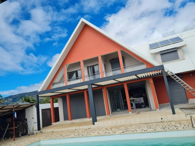 1 PERGOLA BIOCLIMATIQUE SAINT-DENIS