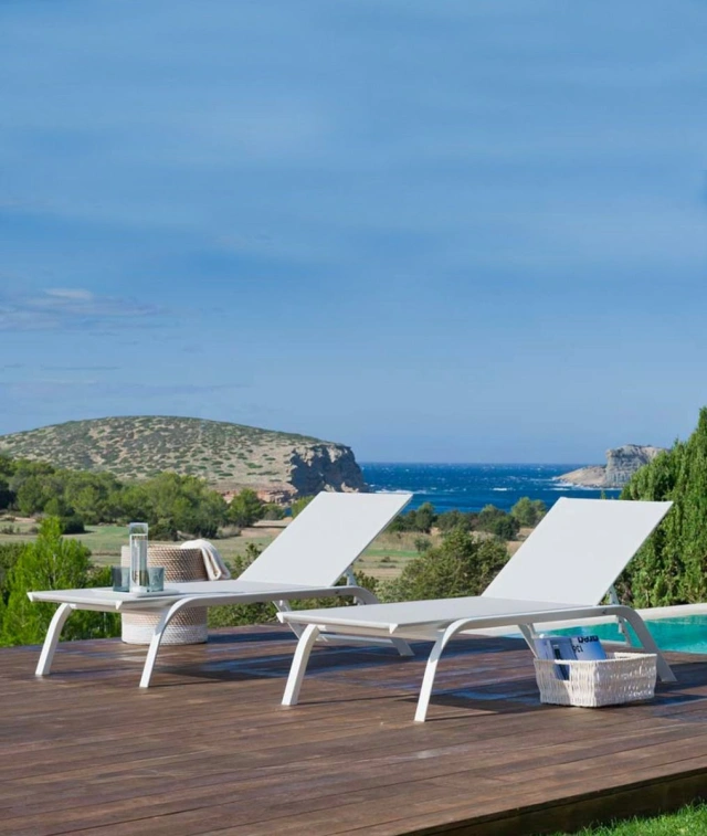 10 BAIN DE SOLEIL PANAREA