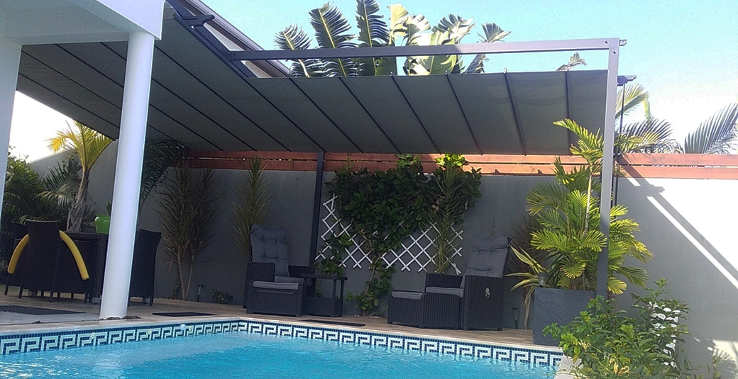 Réalisation d’une Pergola Azur et Bras Américain à Saint-Gilles