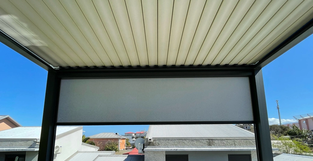 Pose de Pergola Bioclimatique et store ZIP à Saint-Pierre
