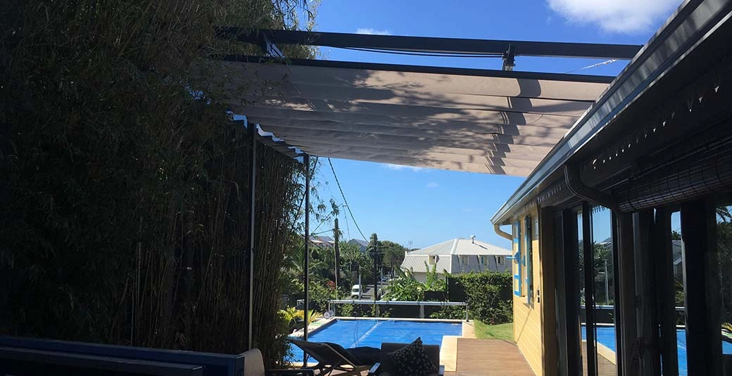 Réalisation de Pergola Azur à toile rétractable manuelle | Saint-André