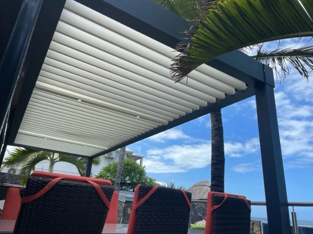 15 PERGOLA BIOCLIMATIQUE SAINT-LEU RÉUNON