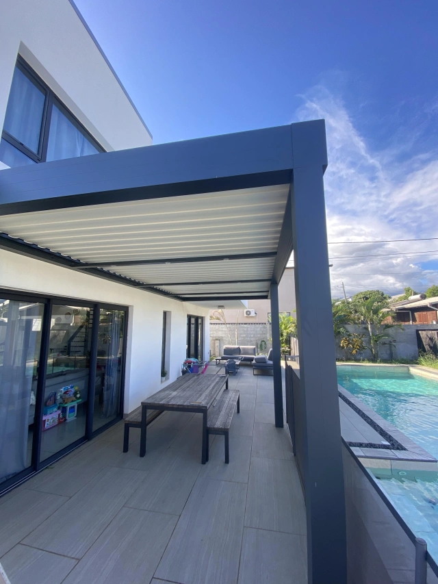 4 TECHNAL RAVINE DES CABRIS