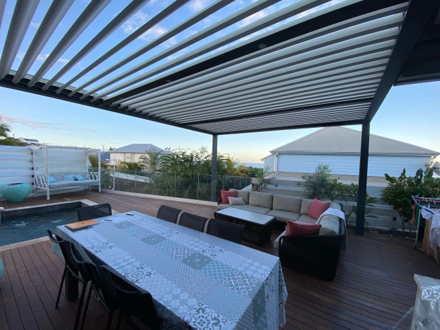 7 PERGOLA TECHNAL ST GILLES