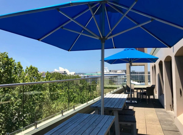 couvrir-une-terrasse-parasol