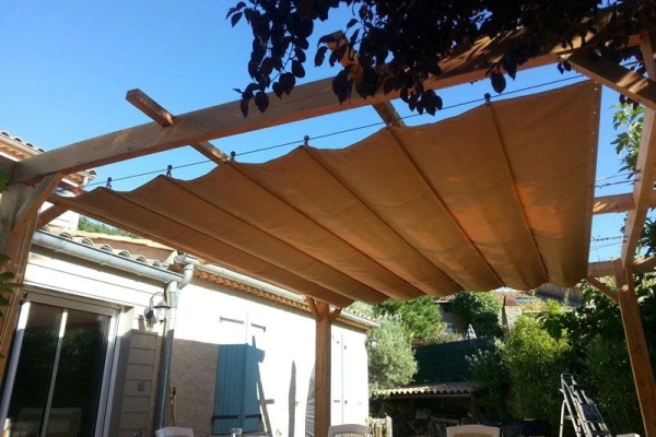 pergola-cyclone-toit-tissu