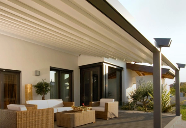 pergola-infinity-espace-de-vie-bioclimatique-atelier-du-store