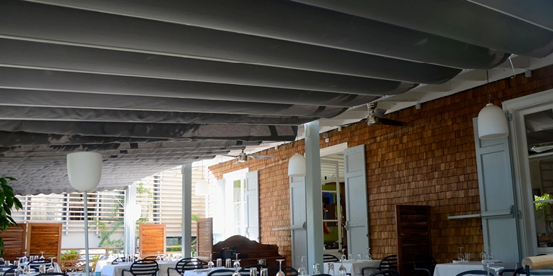 Réalisation pergola Azur | Villa Angélique, Saint-Denis