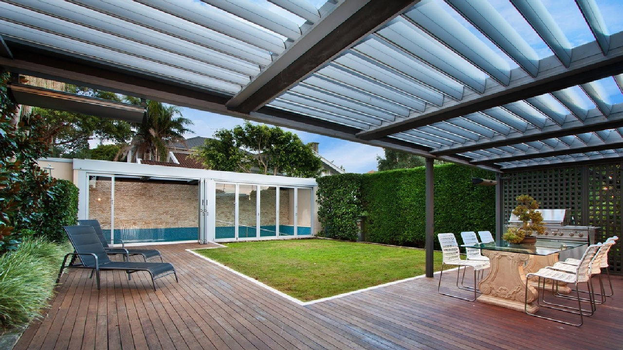 Les 5 précautions à prendre avant d’installer un store pour pergola