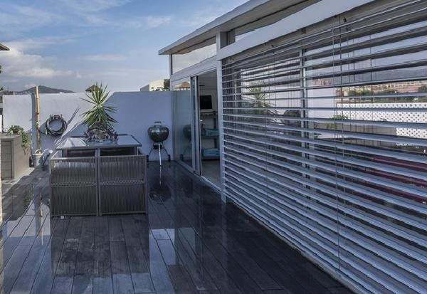 store-venitien-exterieur-orientable