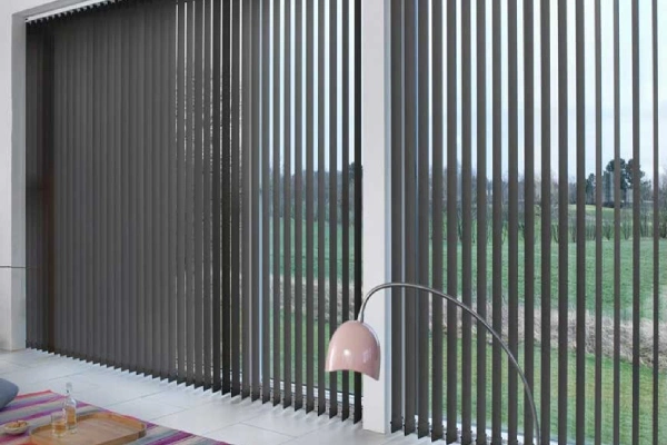 type-de-stores-bandes-verticale